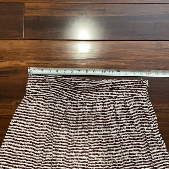 BUNDLE OF (5) SKIRTS - Picture 10 of 16